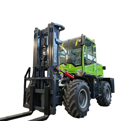 Four-wheel drive off-road forklift